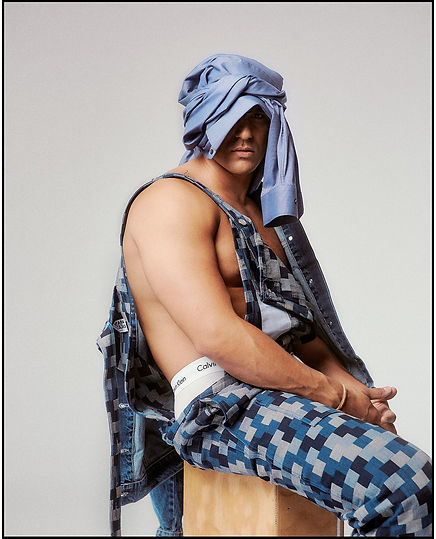 FACE_MAG_09-23_014_websize.jpg