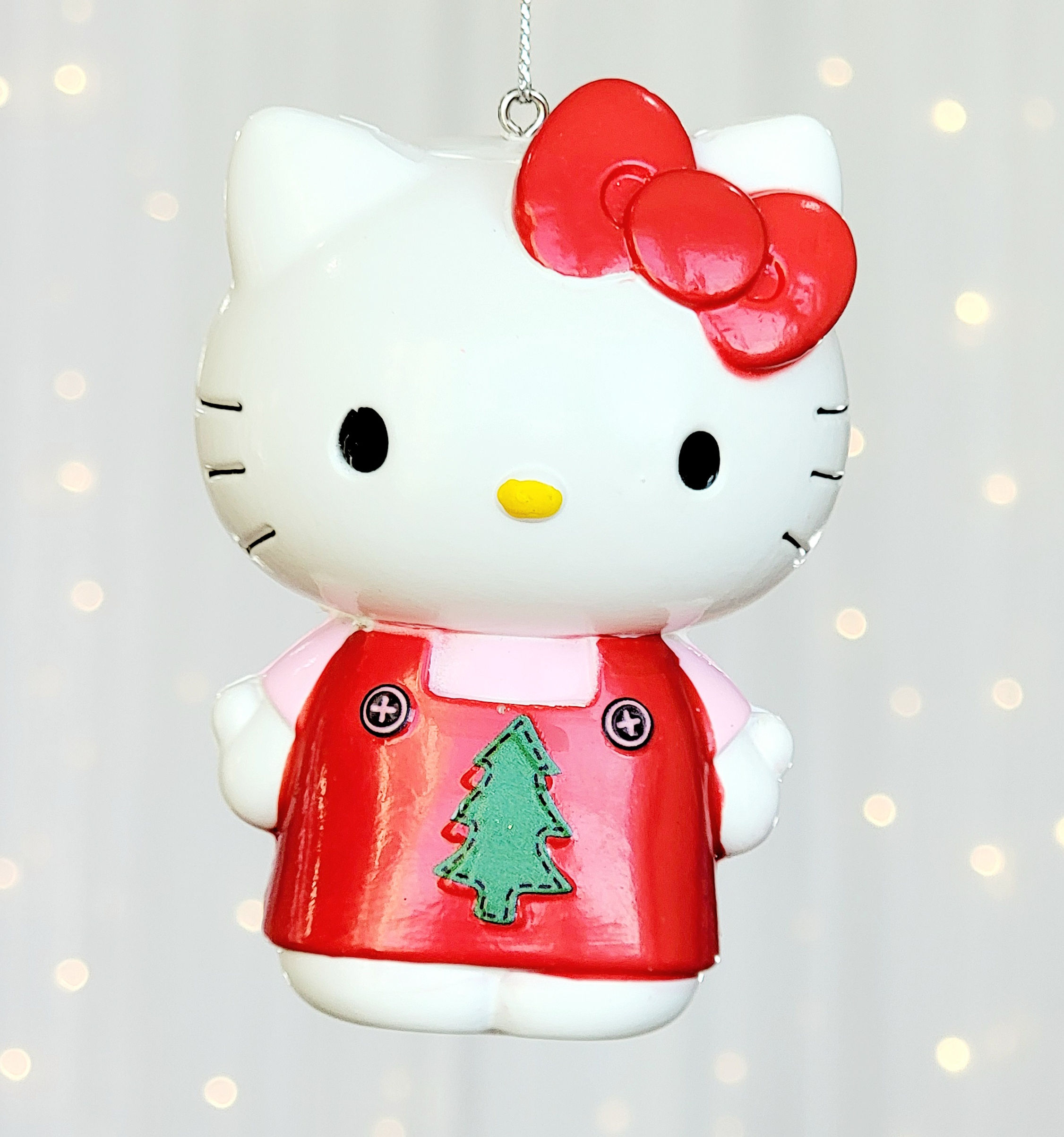 Kurt Adler 3.5" HK1243
Hello Kitty™ With Tree Ornament HK1243