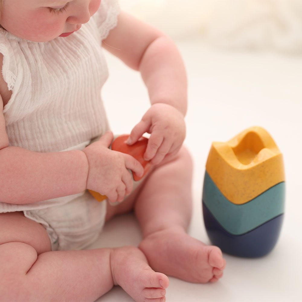 Uovo Impila e Incastra