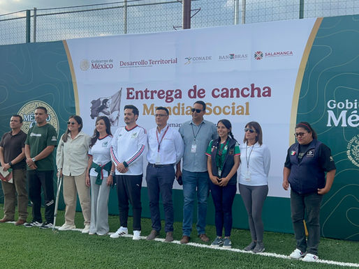 Inauguran canchas de fútbol con recursos federales y municipales en Salamanca