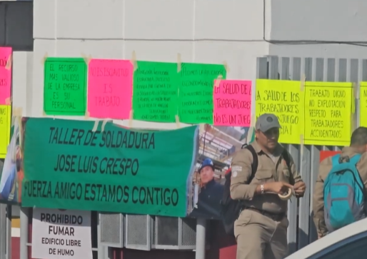 Este martes continuaron las protestas de trabajadores petroleros en apoyo a José Luis Crespo