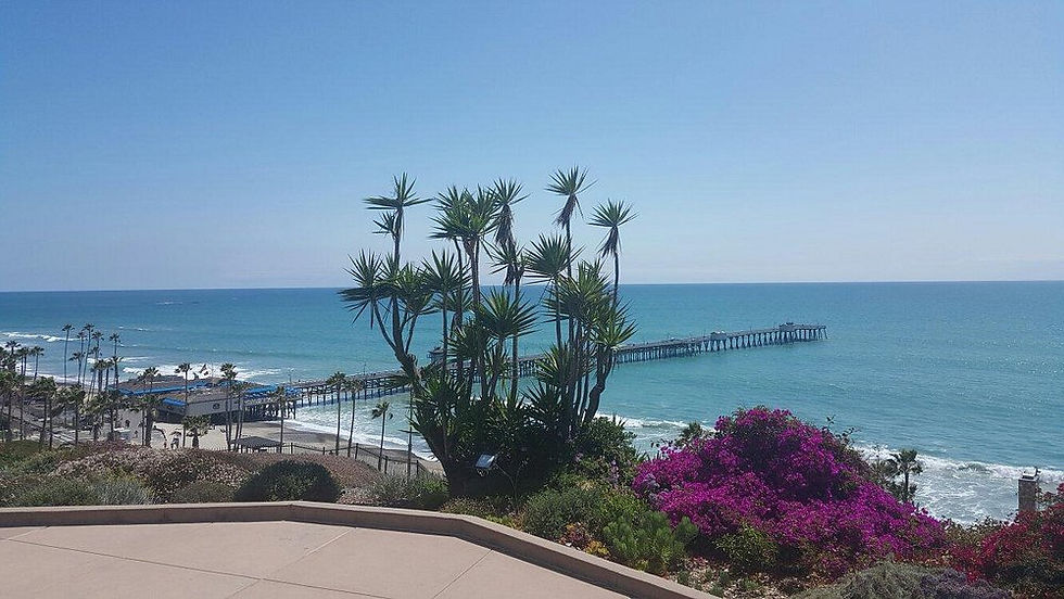 La Casa Romantica San Clemente view of pier.