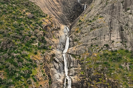 stephenson falls fresno county full view.PNG