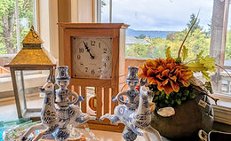 PXL_20260925_165610265~2 decor items.jpg