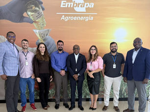 Missão de Angola tem interesse em pesquisas com biocombustíveis