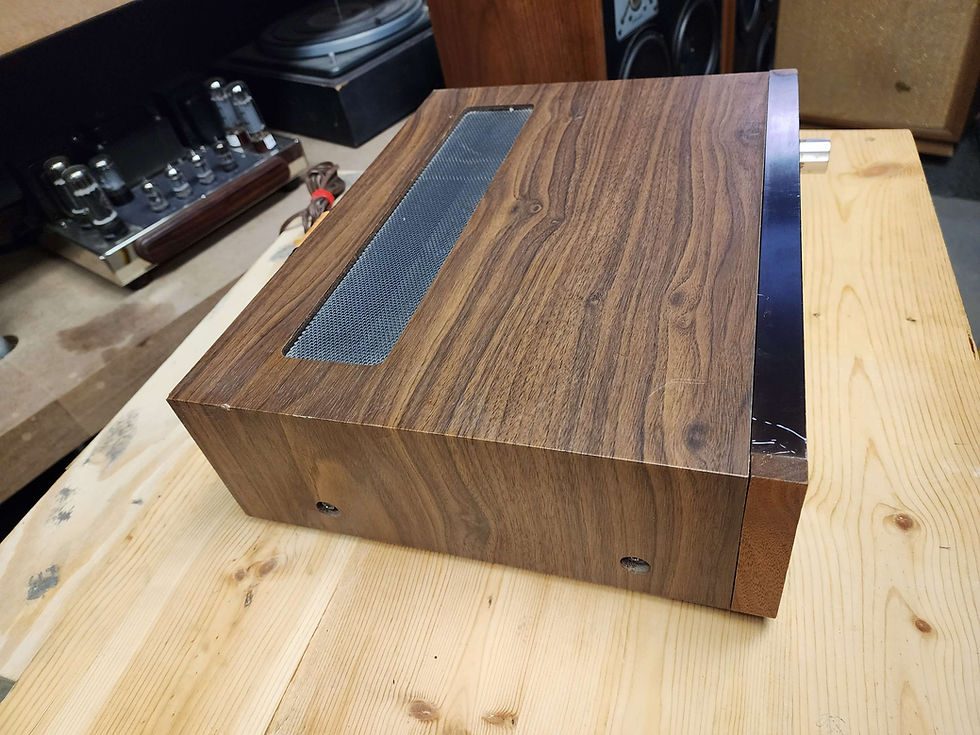 Thumbnail: Lafayette LT-D10 AM/FM Vintage Tuner