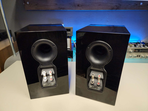 B&W Bowers Wilkins CM5 S2 Bookshelf Loudspeakers Piano Black