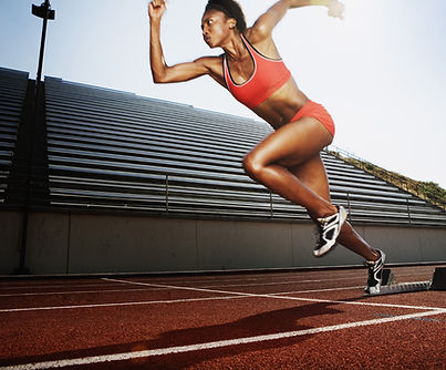 L'athlète démarre son sprint