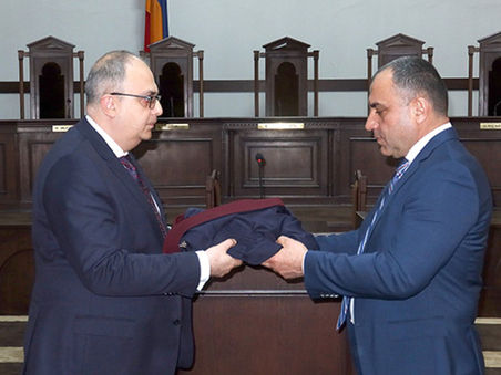 ՔՊ-ական նախկին պատգամավորին հանձնվել է ՍԴ դատավորի պատմուճանը