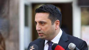 «Հրապարակ». Ալեն Սիմոնյանը Մոսկվա այցից առաջ առաջ «զադնի է դրել»