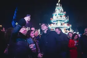 Թբիլիսիի քաղաքապետը չեղարկել է Ռուսթավելի պողոտայում ամանորյա տոնածառի լուսավորությունը