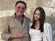 «Եկեք դա պահենք իմ երկրորդ ամուսնու համար». Գրիգորի Լեպսի 19-ամյա հարսնացուի ցինիկ կատակը՝ թանկարժեք նվերների մասին