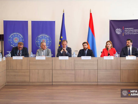 Վահան Կոստանյանն ու Ստեֆանո Տոմատը կլոր սեղան են կազմակերպել՝ քննարկելու Հայաստանում ԵՄ գործընկերության առաքելության հետ կապված հարցերը