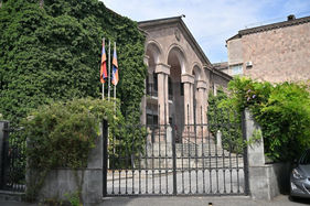 Անվավեր է ճանաչվել Արցախի ներկայացուցչության շենքի նկատմամբ Արցախի Հանրապետության սեփականության իրավունքի պետական գրանցումը․ փաստաբան