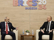 «ՀՐԱՊԱՐԱԿ». ՓԱՇԻՆՅԱՆՆ ՈՒ ԱՐԱՐԱՏ ՄԻՐԶՈՅԱՆՆ ԷՅՖՈՐԻԱՅԻ ՄԵՋ ԵՆ ԱԼԻԵՒԻ ՀԵՏ ՀԱՆԴԻՊՈՒՄԻՑ