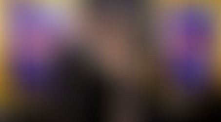 Hugh Jackman, Sutton Foster make red carpet debut at 'Song Sung Blue' premiere