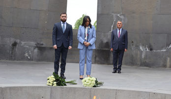 Կանադայի ԱԳ նախարարն այցելել է Հայոց ցեղաuպանnւթյան հուշահամալիր