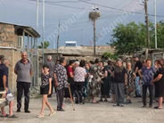 350-ից ավելի բնակիչ ունեցող թաղամասում ոչ կոյուղատարերն են գործում, ոչ խմելու ջուր կա, ոչ էլ ճանապարհ․ Լուսառատ բնակավայրում լարված իրավիճակ է ստեղծվել