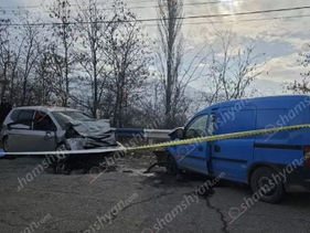 Գառնի գյուղի ճանապարհին բախվել են «Honda Fit»-ն ու «Opel Combo»-ն․ կա 2 զոհ, 1 վիրավոր