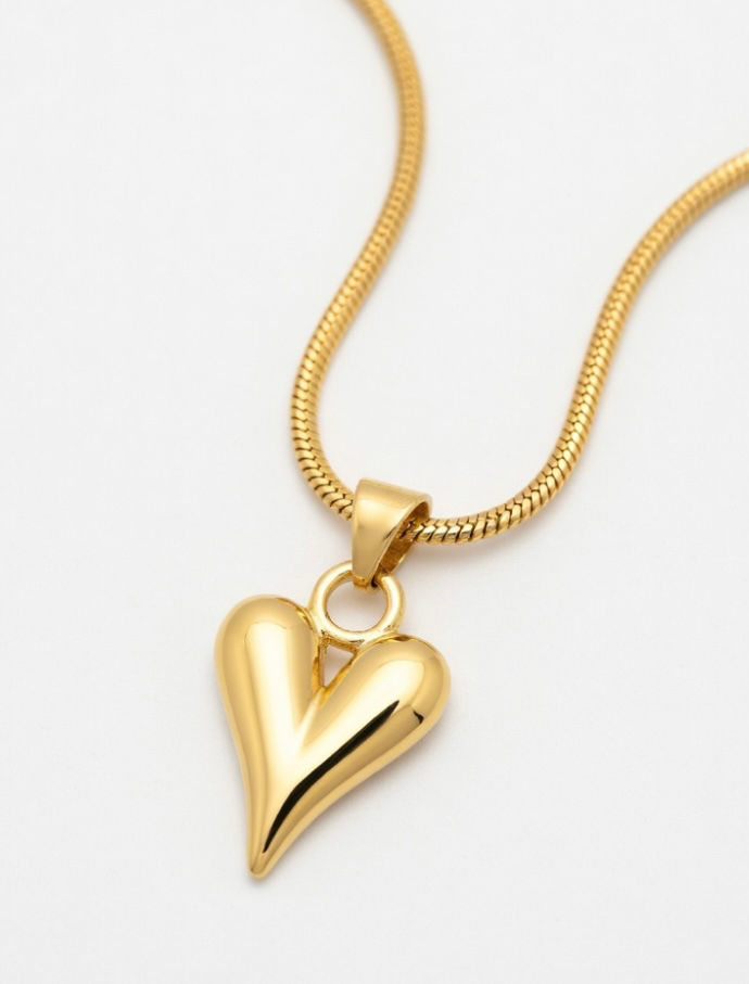 Classic Gold Heart Pendant Necklace