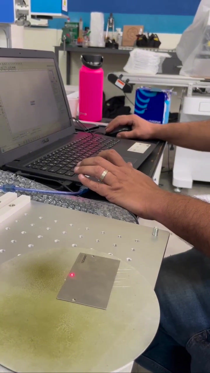 Miniatura: Laser Fibra  – Portátil / Mesa - Split