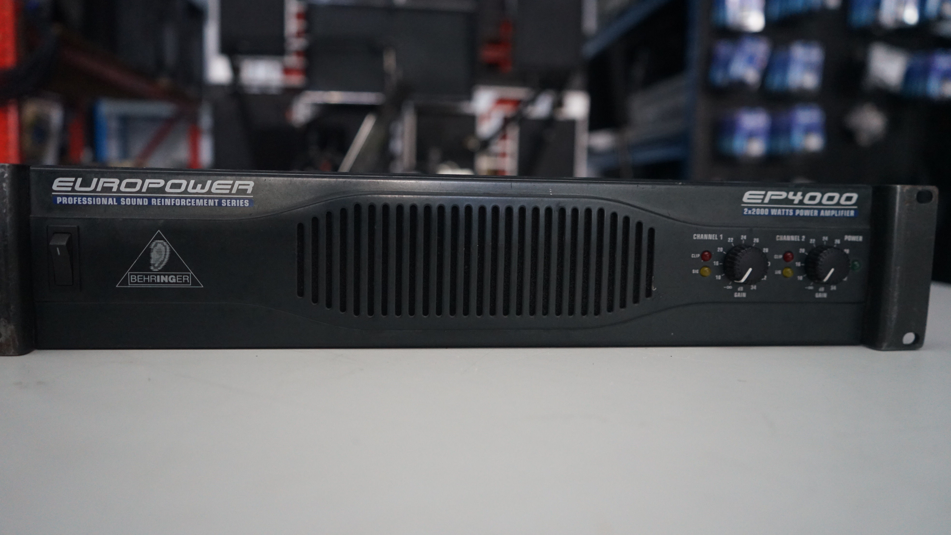 Behringer Europower EP4000 Amplifier