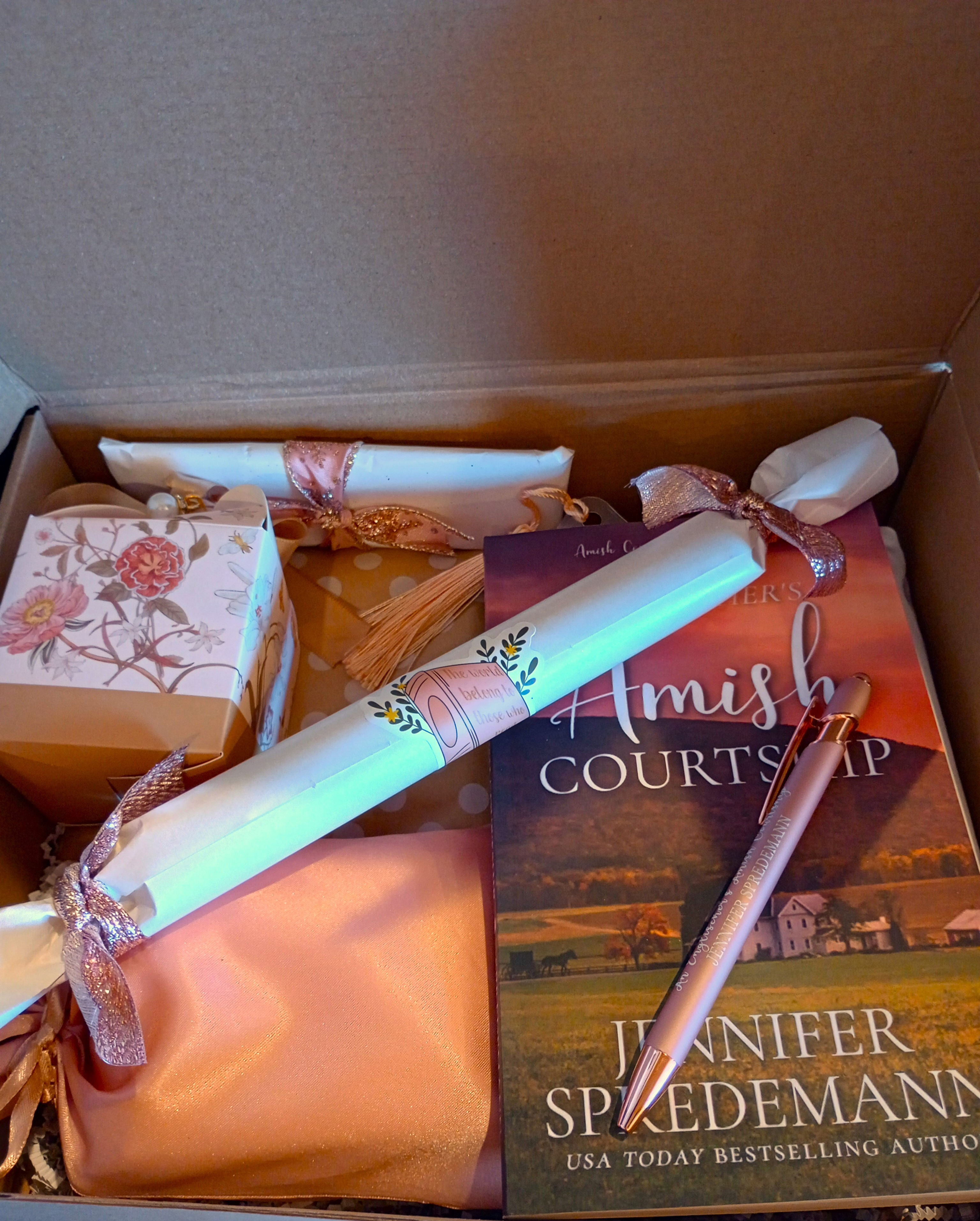 An Englischer's Amish Courtship Book Box