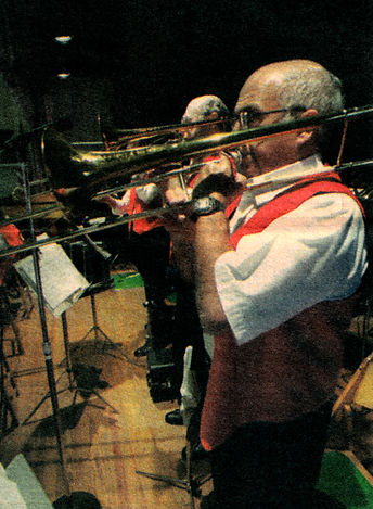 band horn.jpg