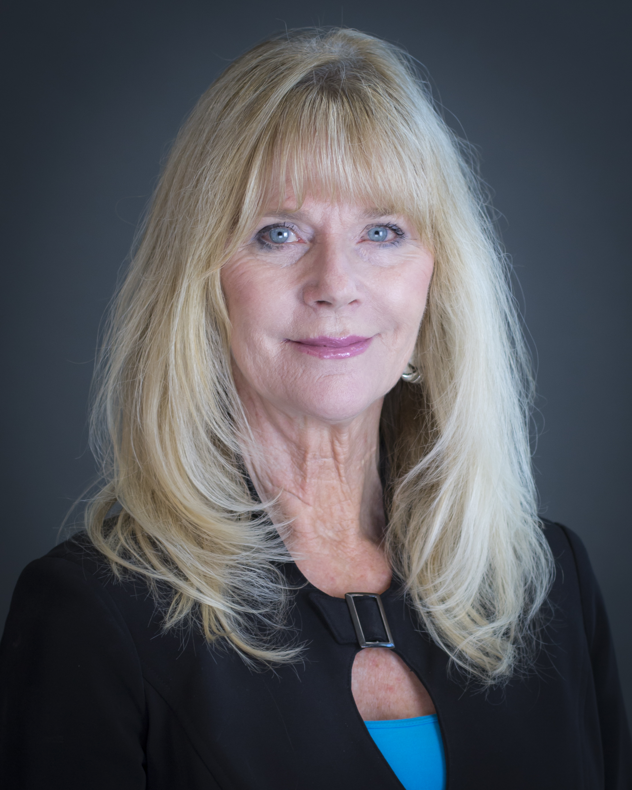 Judi Portrait 12