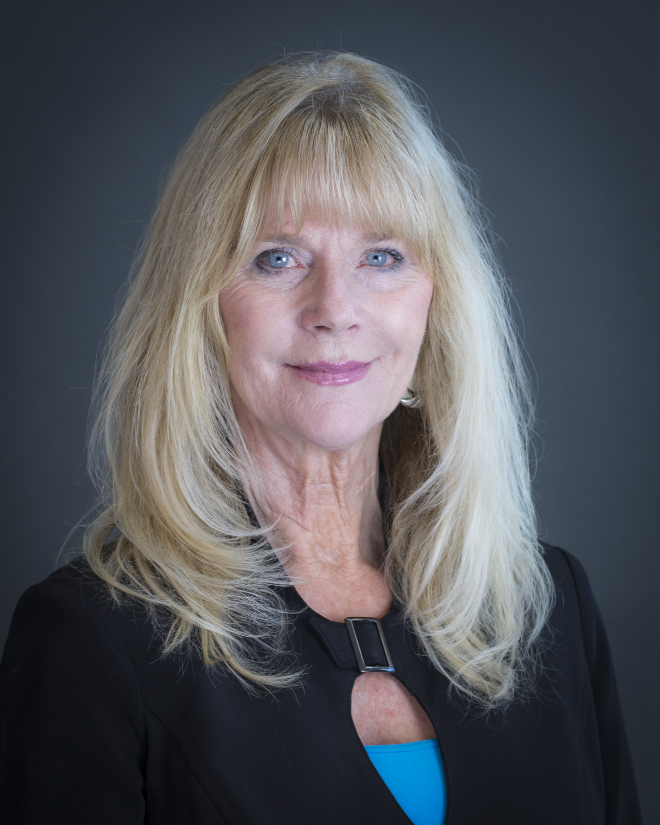 Judi Portrait 11