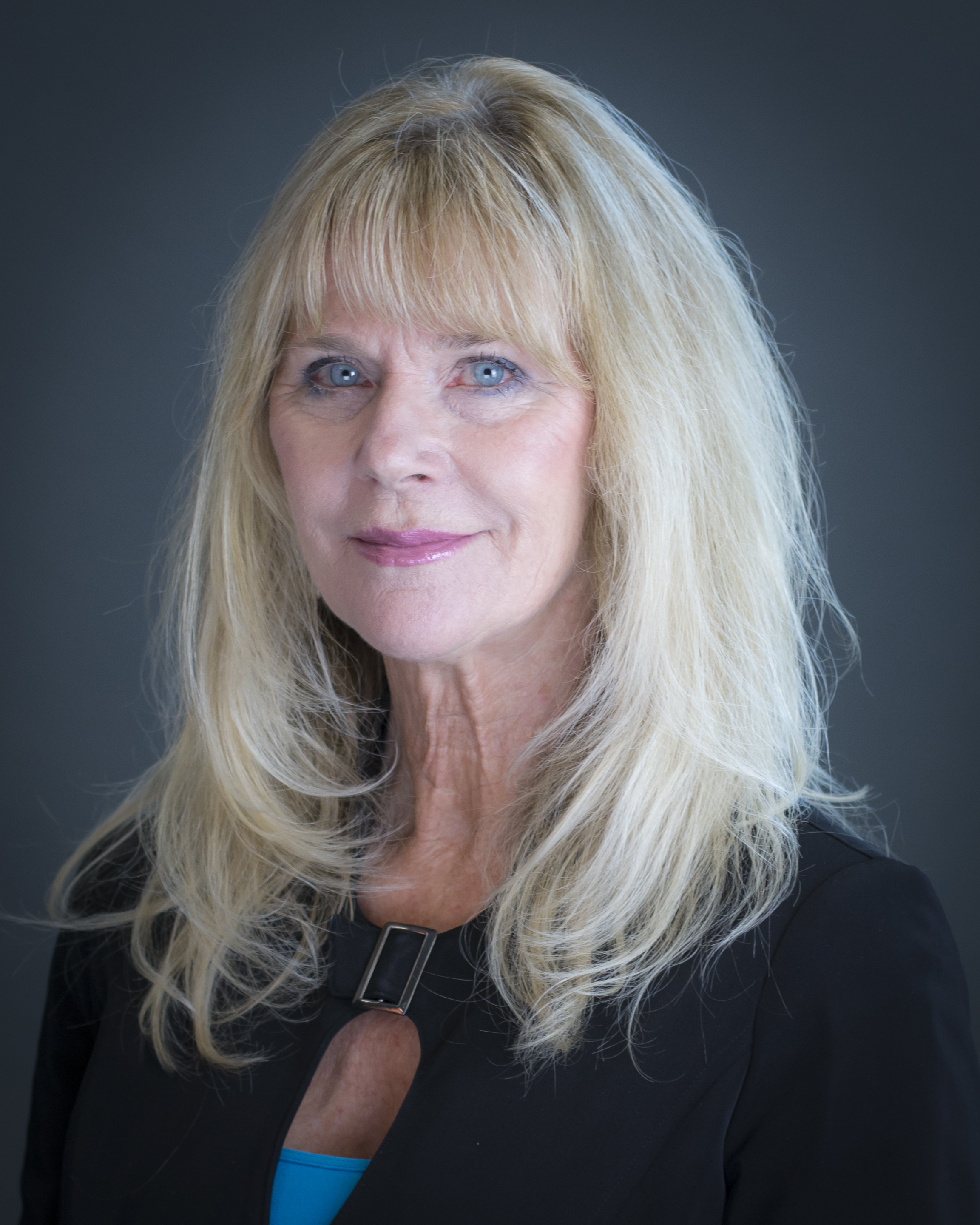 Judi Portrait 19