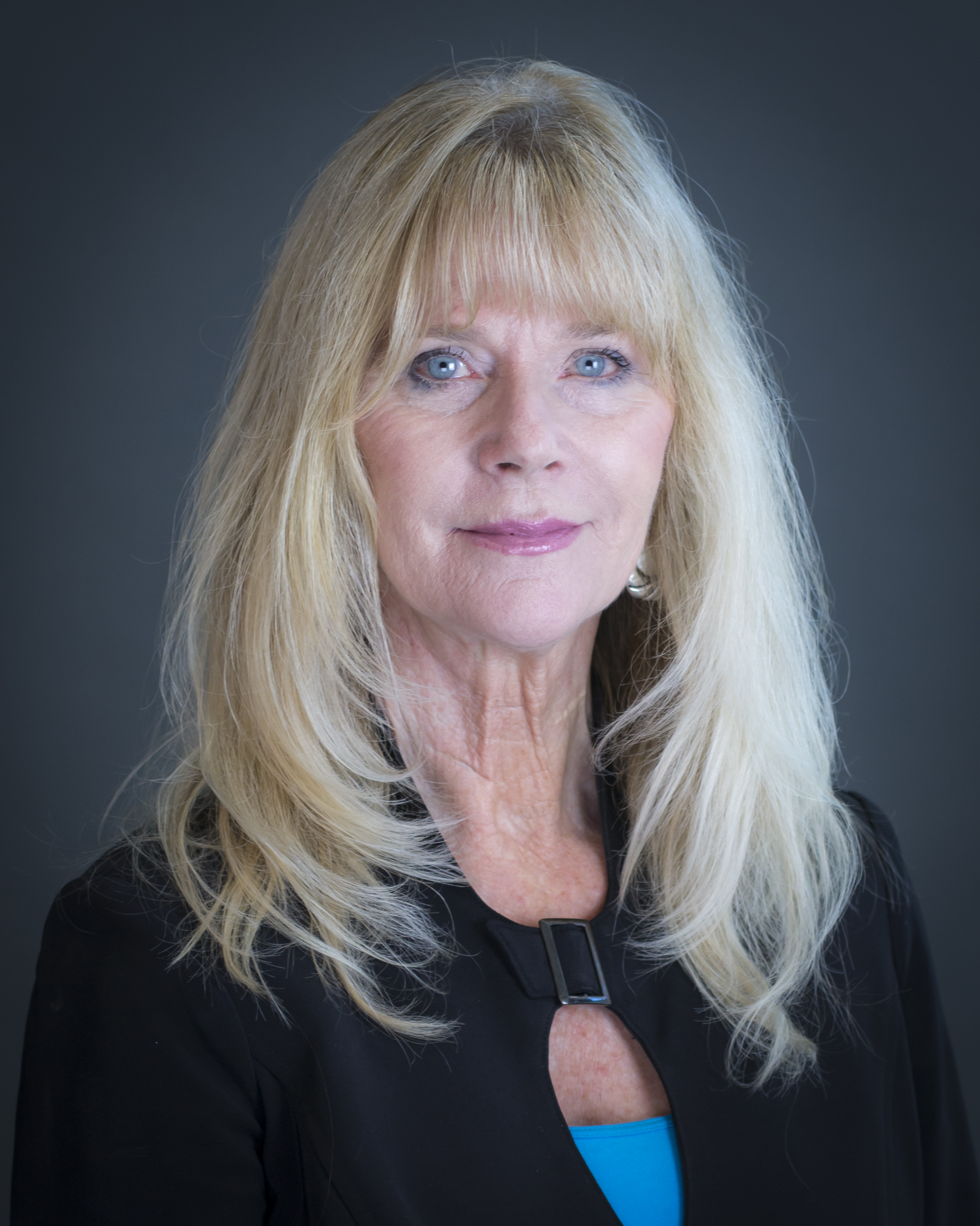 Judi Portrait 4