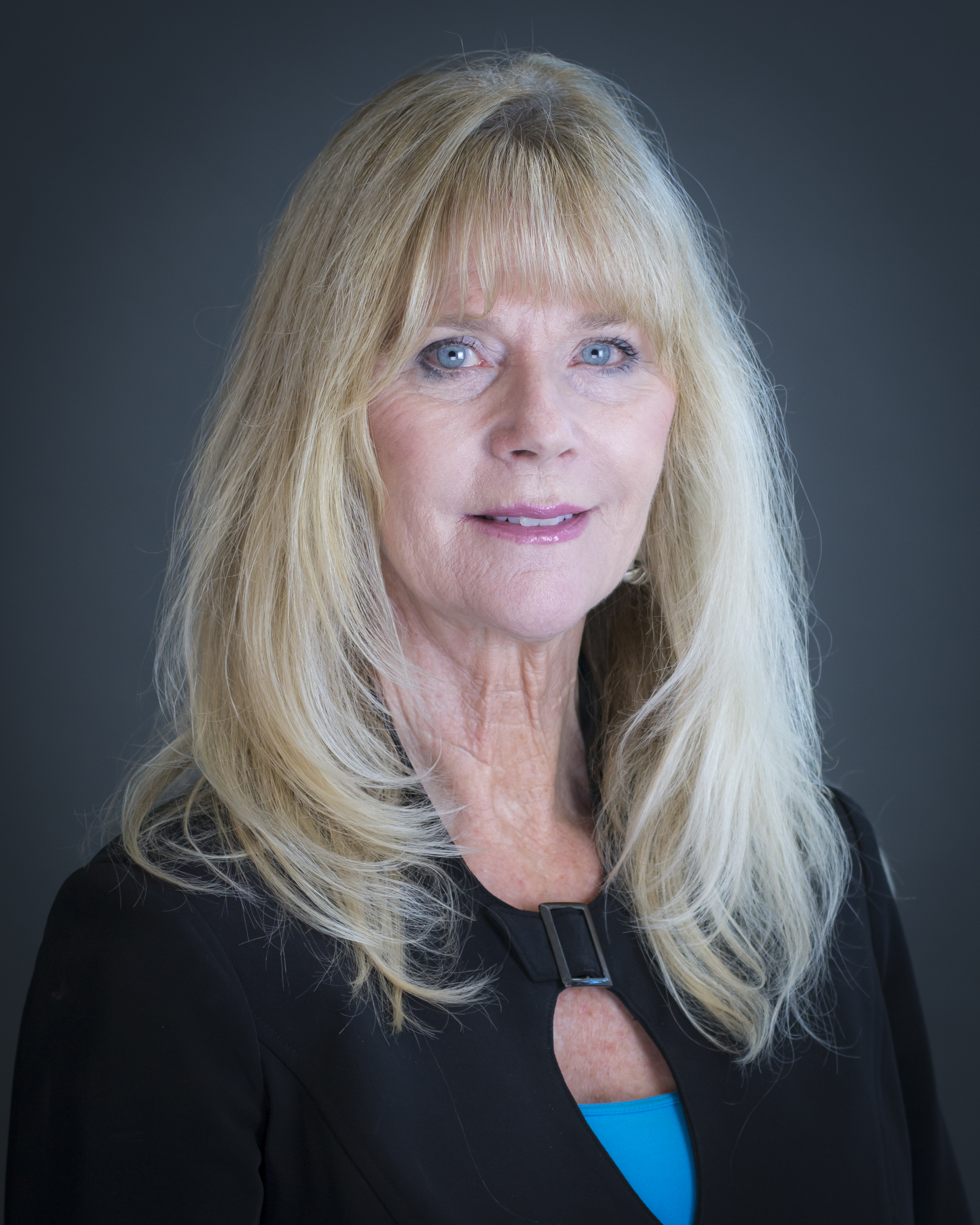 Judi Portrait 9