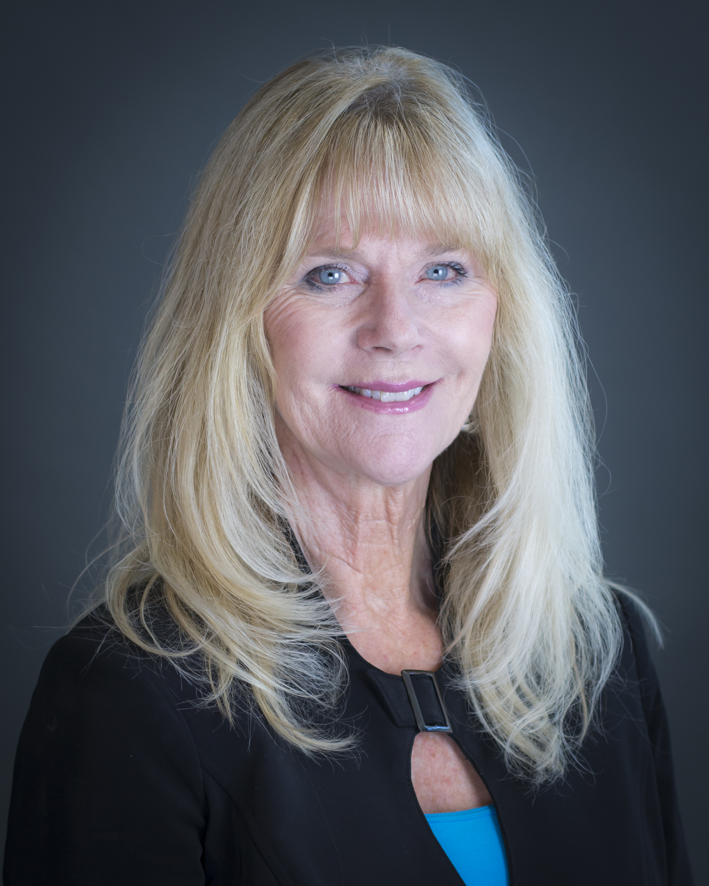 Judi Portrait 17