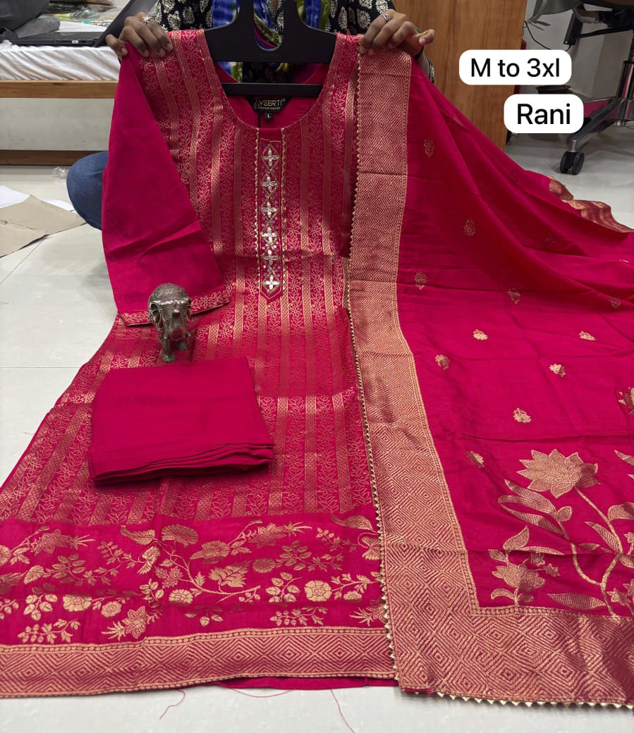 Thumbnail: Heavy silk suit