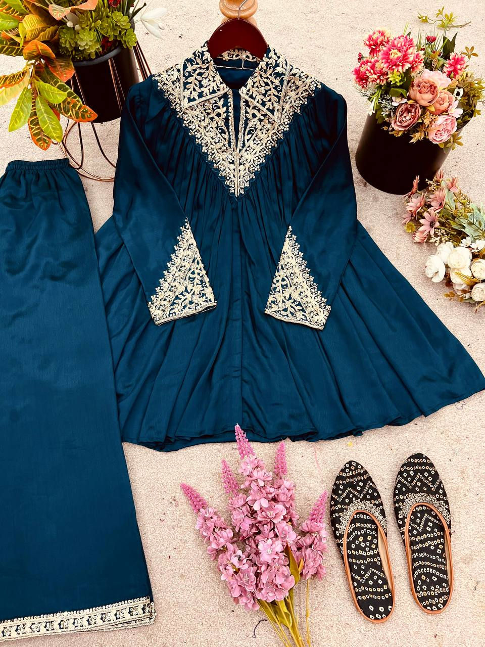Thumbnail: Blue Sharara set 