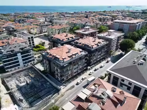 Hayat Sitesi modern ve güvenli konutların dış cephesi, kentsel dönüşüm projesi.