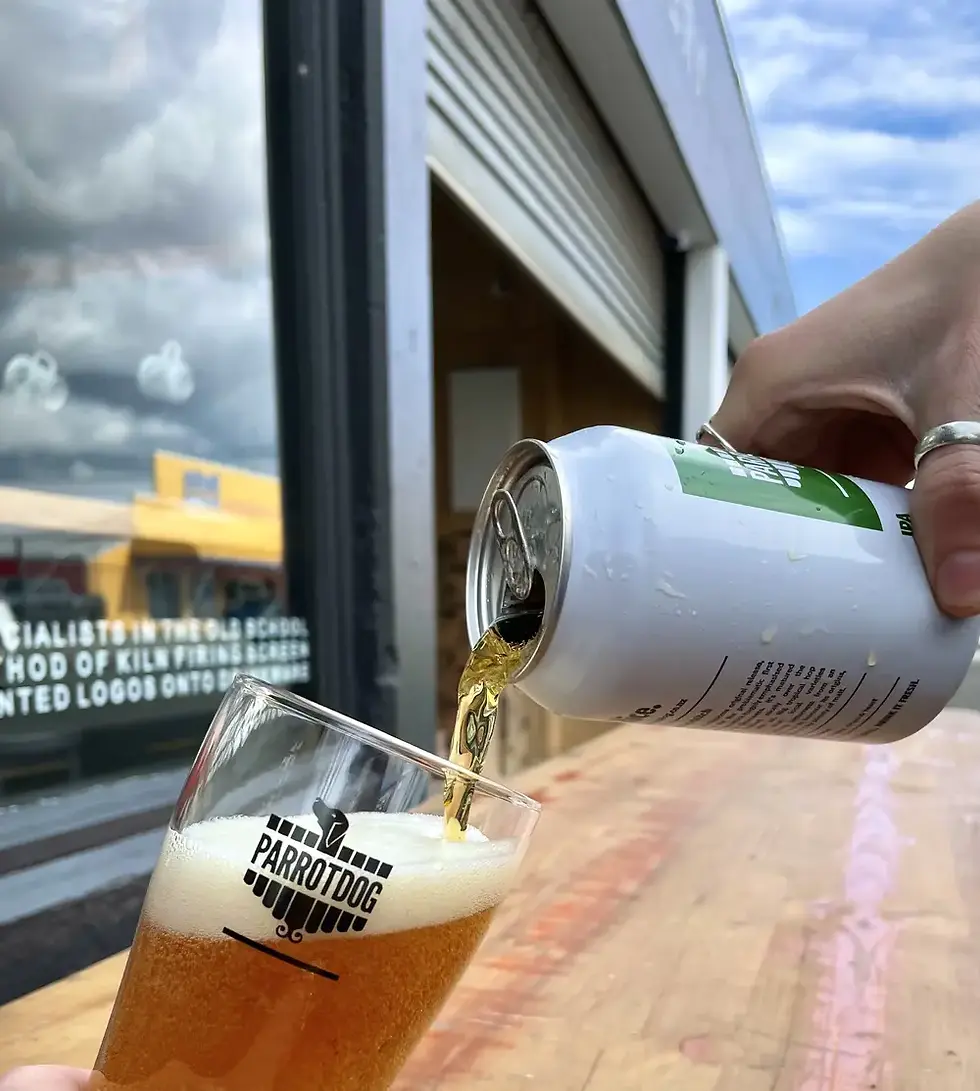 parrotdog printed beer glass beer being poured