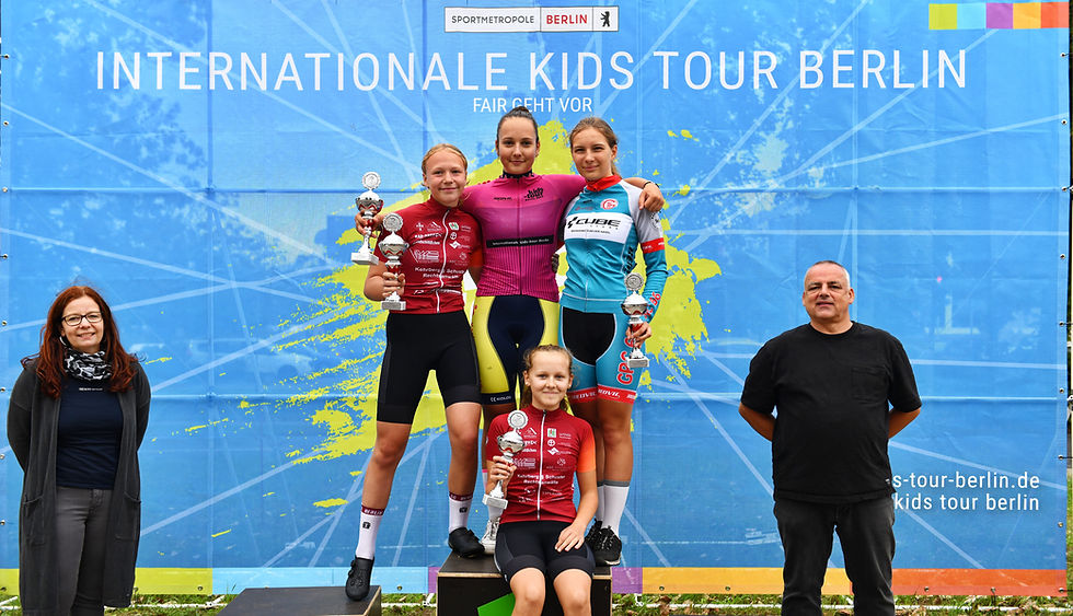 📷 Julius Päske Mill | Wheel Divas | internationale kids-tour berlin | Radsportverein | Sportmetropole Berlin | Wheel Divas cycling Team | Wheel Devils Cycling Team | womens cycling | kids cycling |