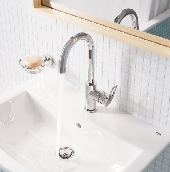 Миниатюра: Смеситель для раковины GROHE BauLoop с  рычажным донным клапаном (23763001)