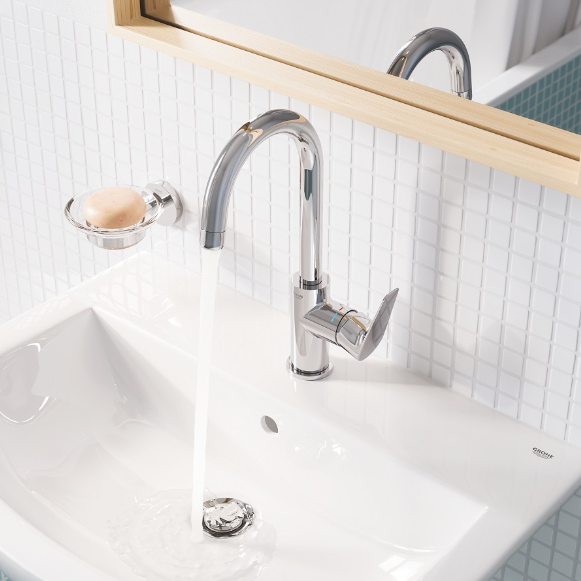 Миниатюра: Смеситель для раковины GROHE BauEdge с рычажным донным клапаном (23760001)