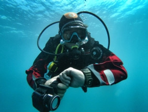 Dry Suit 1.jpg
