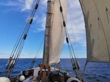 Sailing from Stavern to Bergen