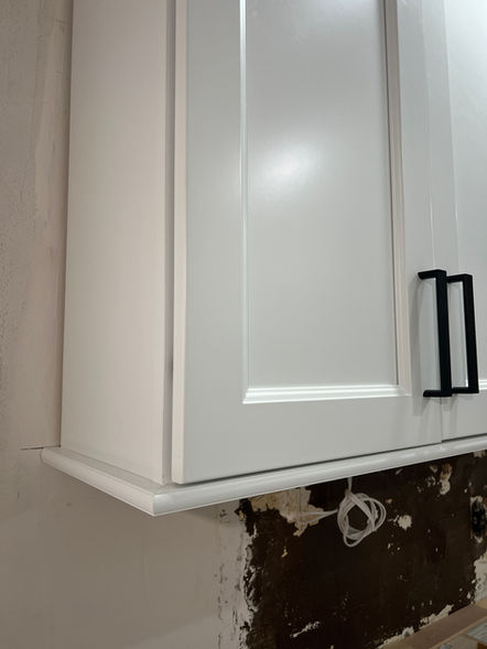 kitchen cabinet, kitchen hardware, remodel, under cabinet lighting, modern white shaker, Shiloh Cabinetry