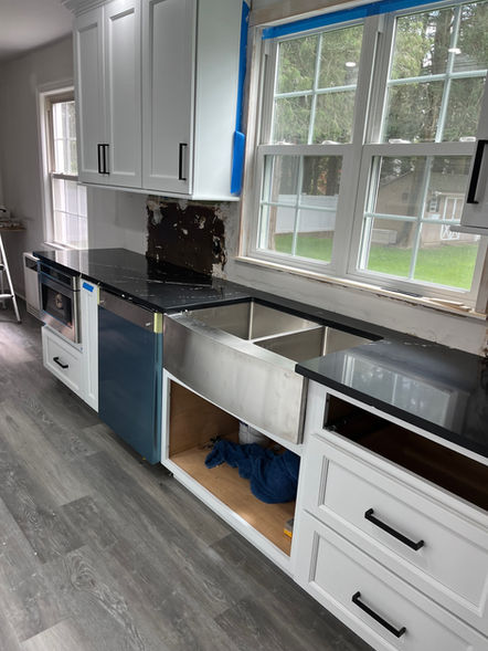 apron sink, modern farmhouse sink, countertop installation, black marquina quartz