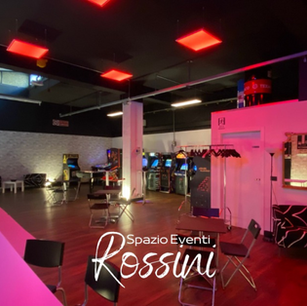 Organizza le tua festa da noi e ti divertirai con giochi e musica.