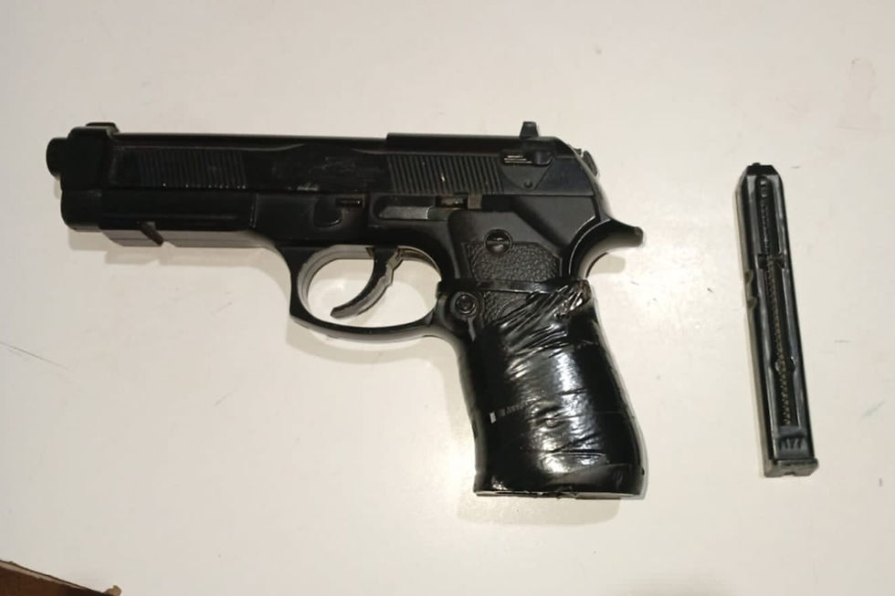 San Lorenzo: aprehendieron a joven que andaba por la calle con una réplica de arma