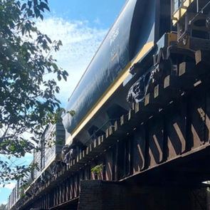 Un hombre murió tras ser embestido por el tren en el puente que une Puerto y San Lorenzo