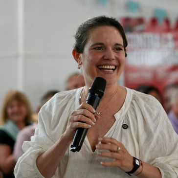 Caren Tepp: “La política tiene que hablar de los problemas de nuestras familias”