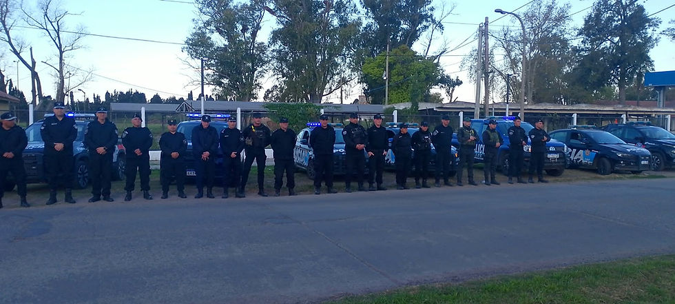 San Lorenzo: operativo policial identificó a más de un centenar de personas y permitió recuperar una moto robada